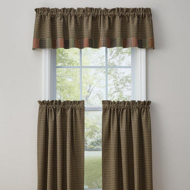 Pieced Star Valance - Border Park designs - The Fox Decor
